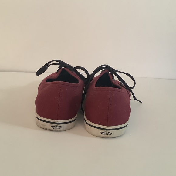 SOLD Vans Low-rise Sneakers - Picture 4 of 6